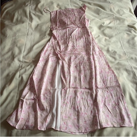 NEW! For Love and Lemon- Baby Pink Floral Ilana Midi Dress With Slit Thigh Large - Picture 4 of 12